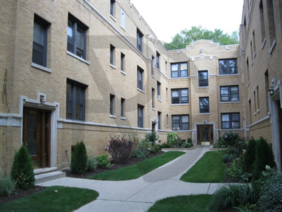 2651 N Spaulding Avenue 3E Property Photo 1