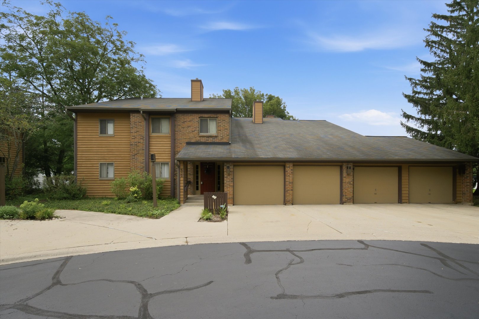 650 Waverly Drive D Property Photo 2