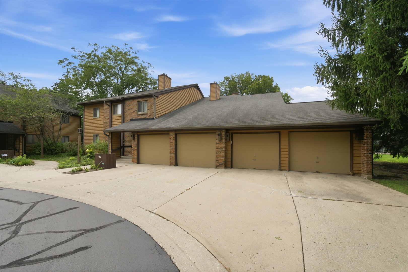 650 Waverly Drive D Property Photo 4