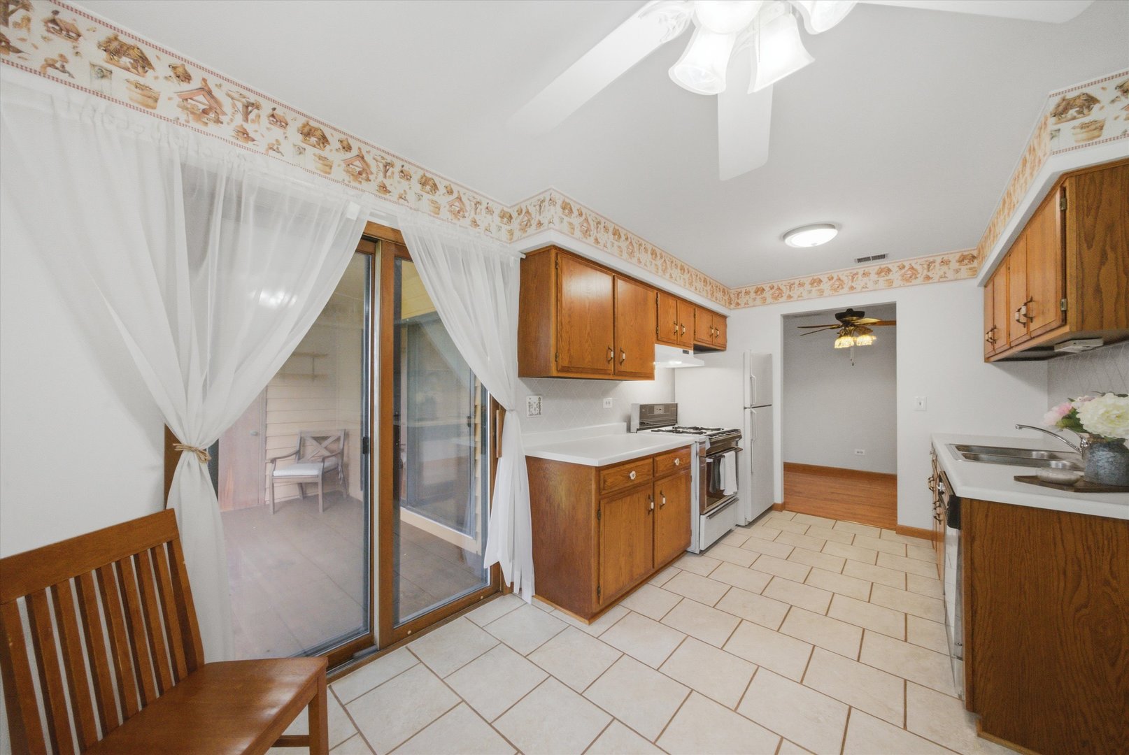 650 Waverly Drive D Property Photo 9
