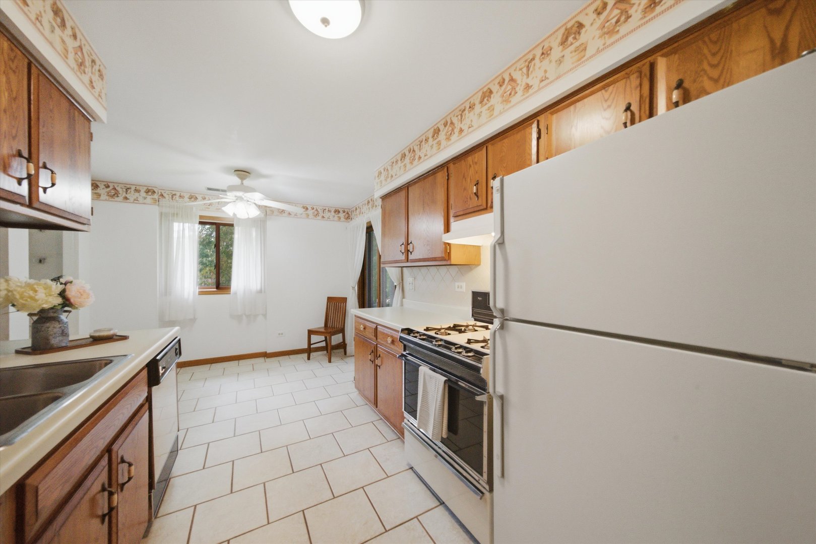 650 Waverly Drive D Property Photo 10