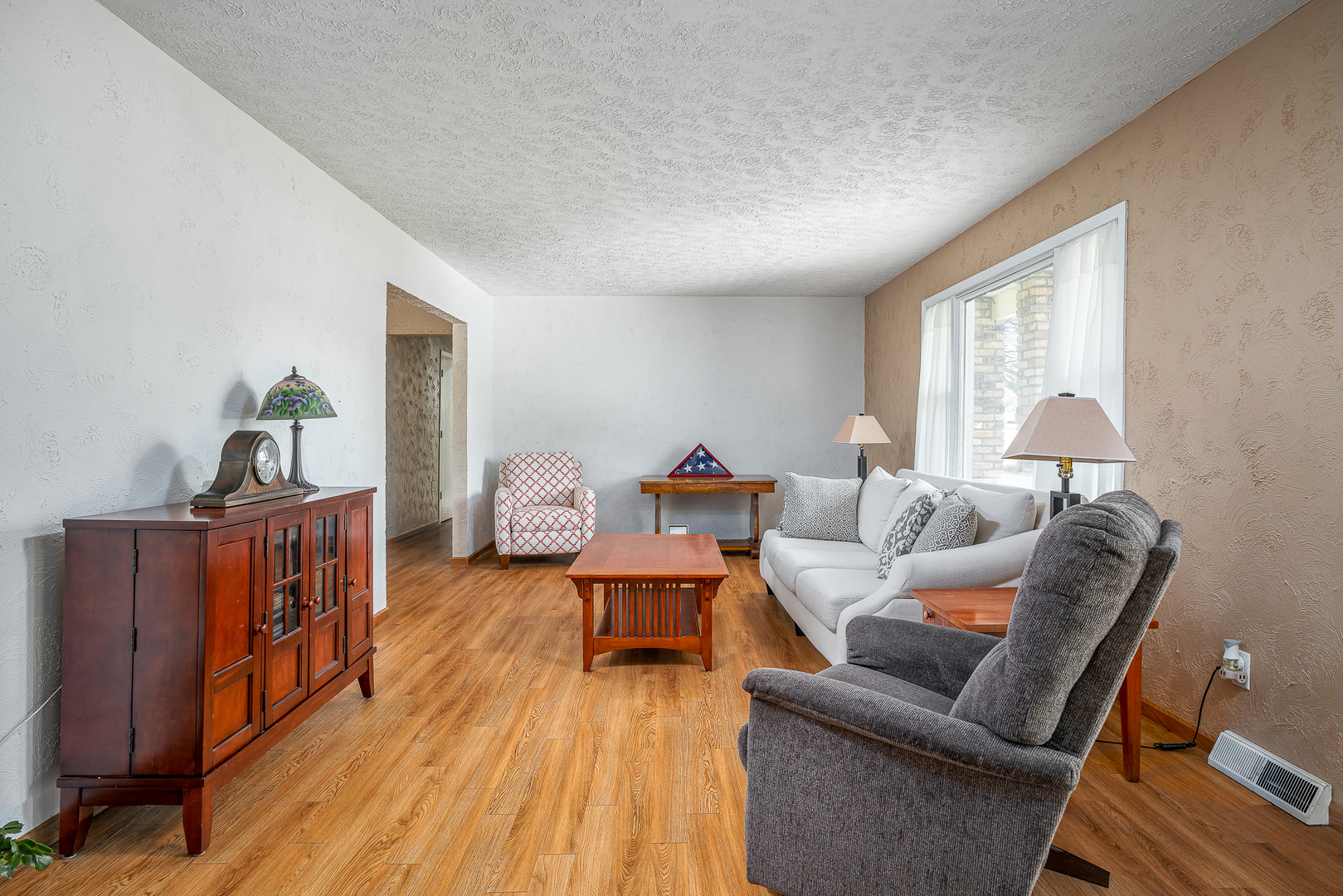 9 Valley View Drive Property Photo 6