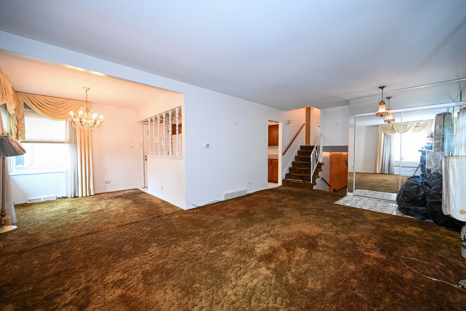 1322 S Arlington Heights Road Property Photo 3