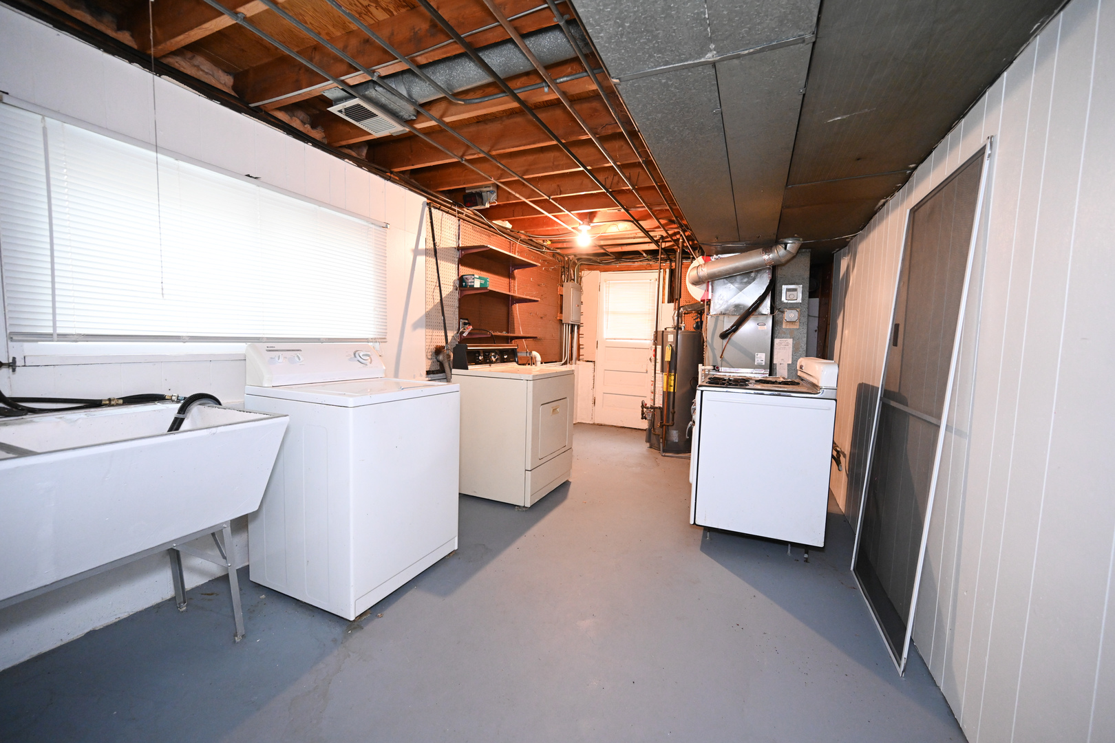 1322 S Arlington Heights Road Property Photo 13
