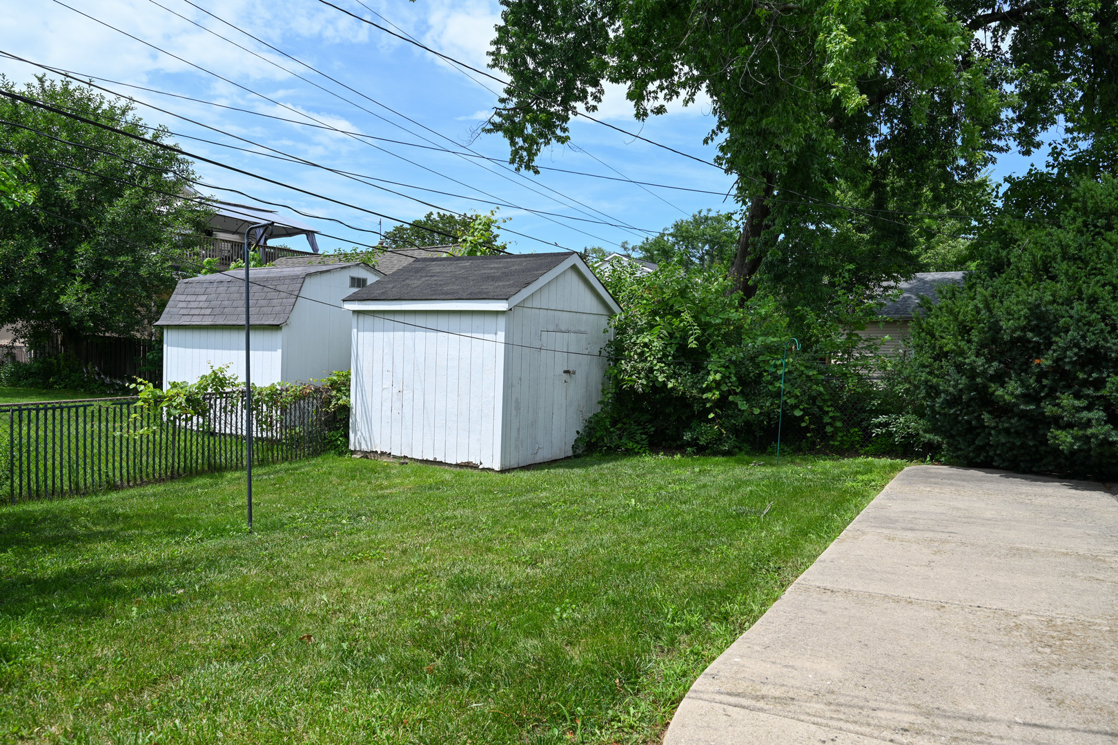1322 S Arlington Heights Road Property Photo 16