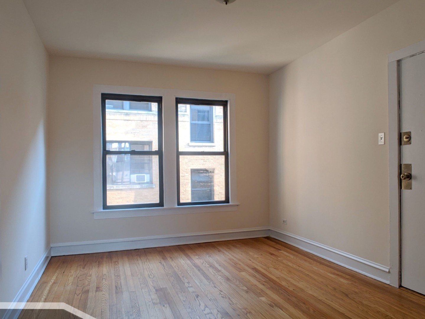 2651 N Spaulding Avenue 2e Property Photo 2