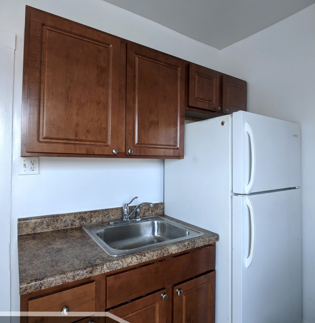 2651 N Spaulding Avenue 2e Property Photo 5