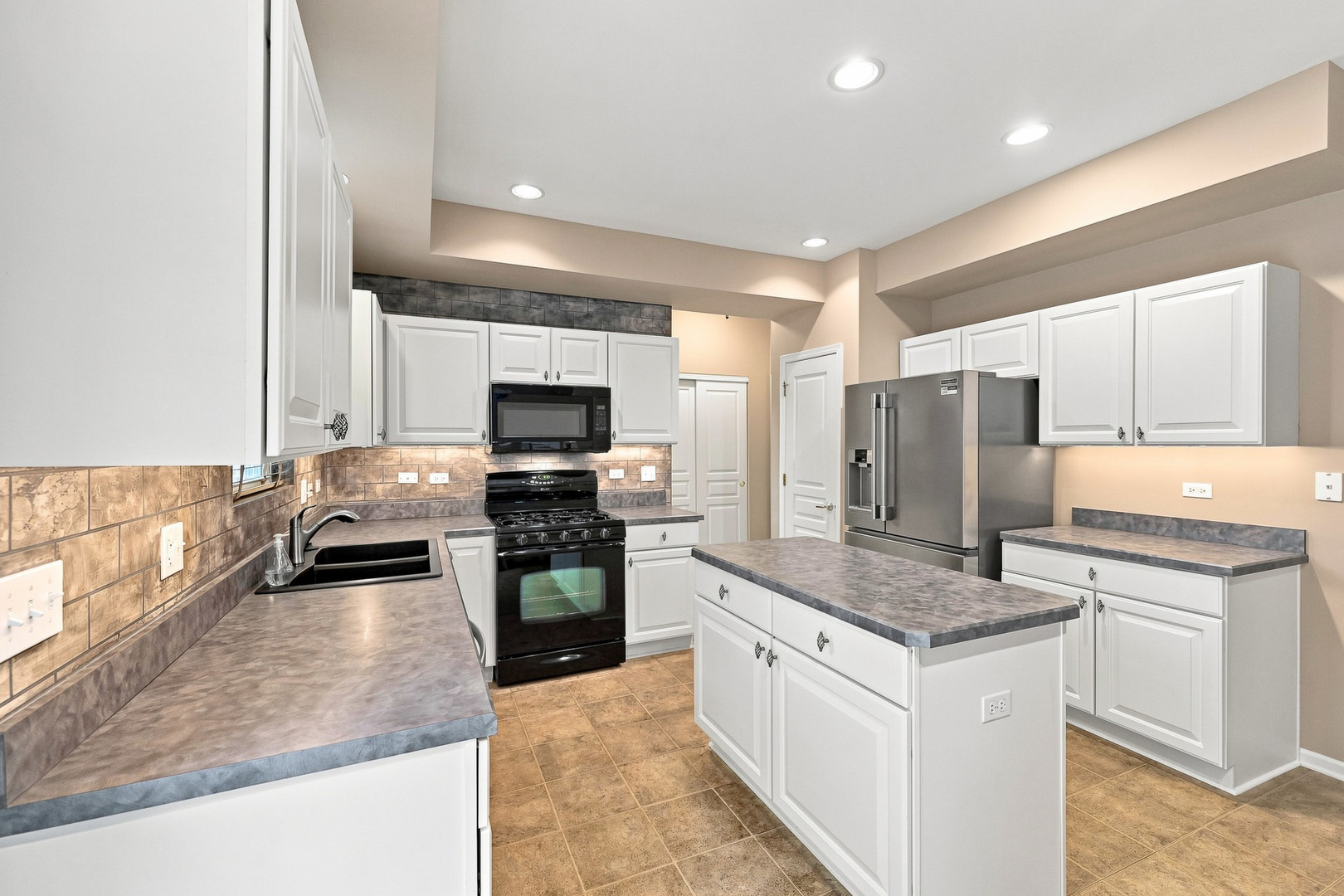 12583 Rock Island Trail Property Photo 12