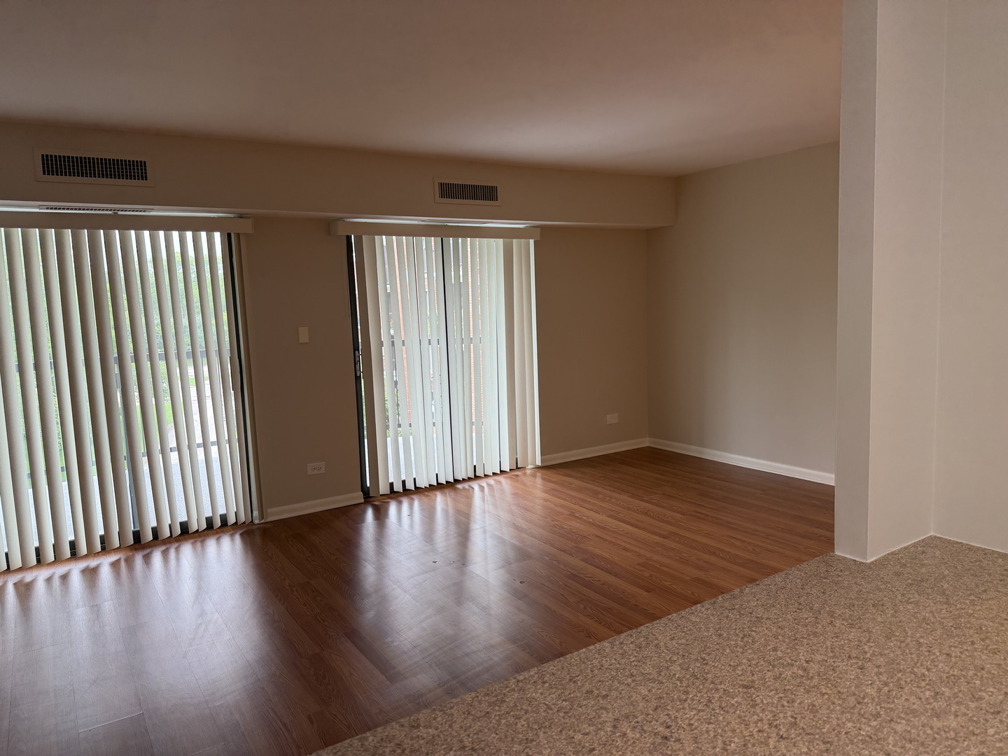 1415 E Central Road 318c Property Photo 9