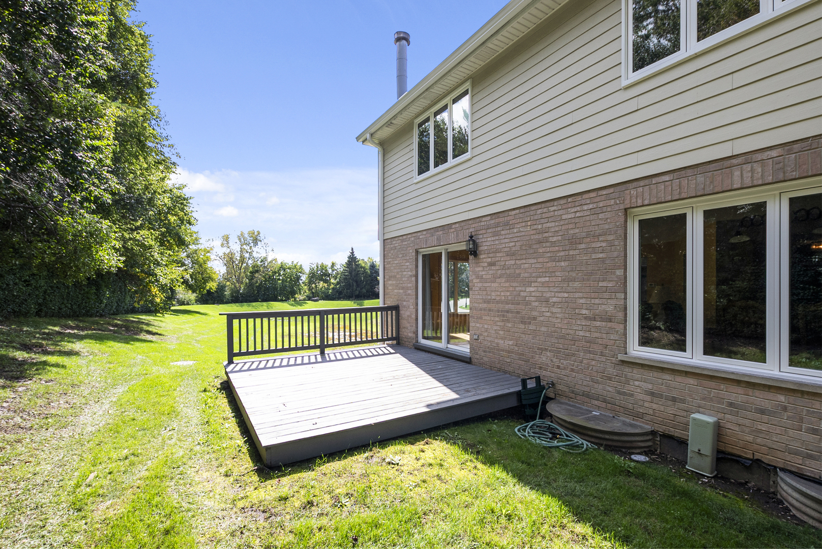 17715 Mayher Drive Property Photo 6