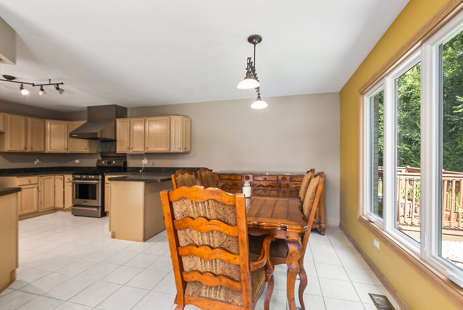 17715 Mayher Drive Property Photo 13