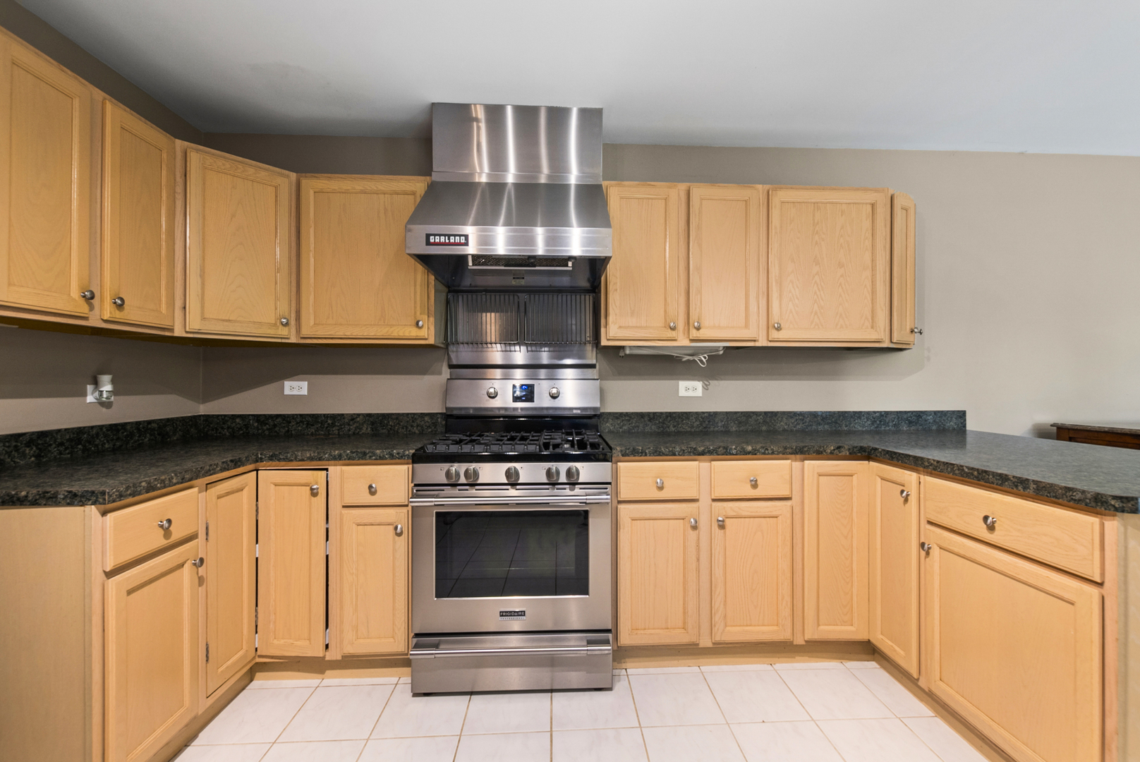 17715 Mayher Drive Property Photo 14