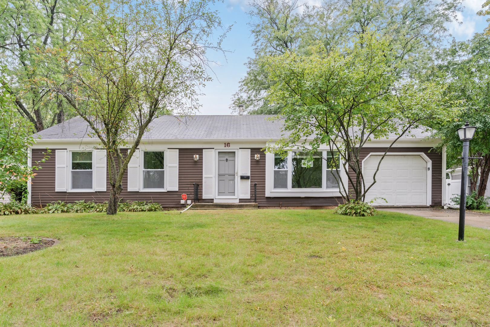 16 Somerset Road Property Photo 1