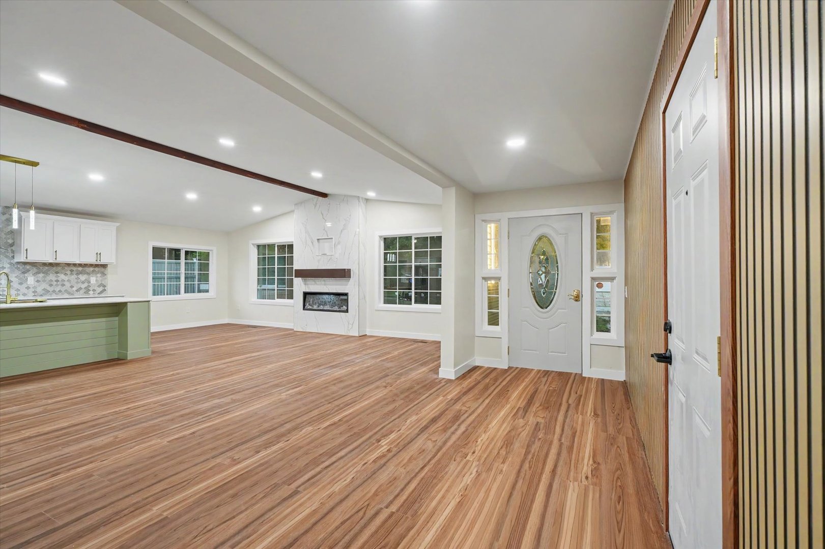 1303 S Western Avenue Property Photo 7