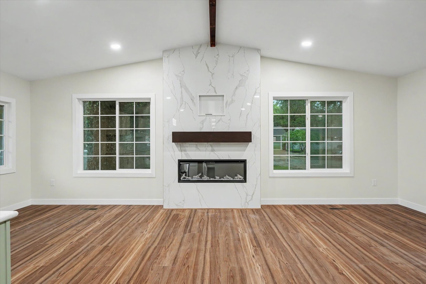 1303 S Western Avenue Property Photo 14