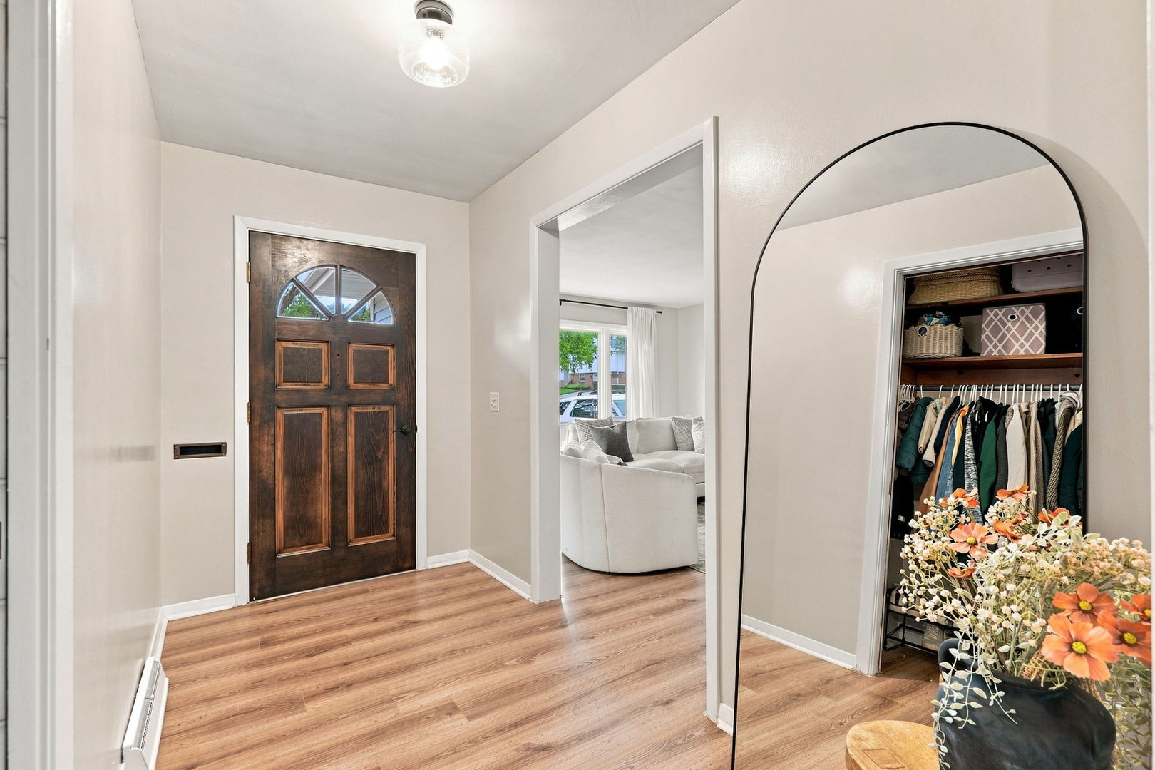 222 Hillcrest Drive Property Photo 3