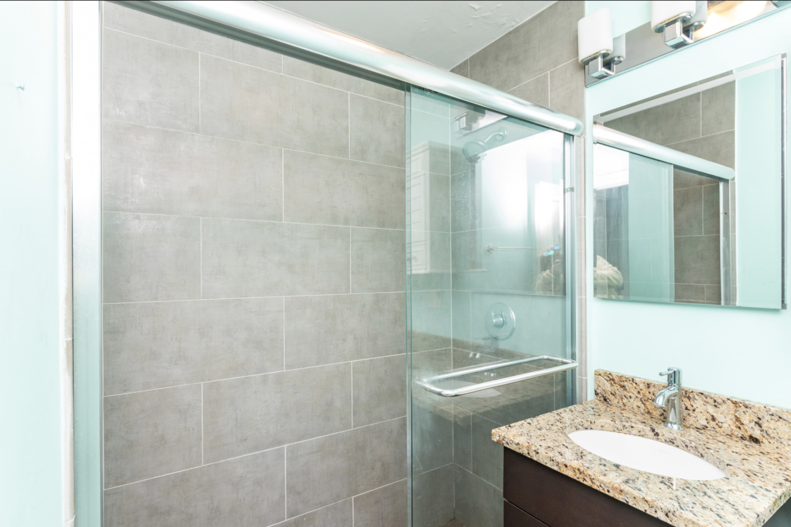 2930 N Sheridan Road 602 Property Photo 13