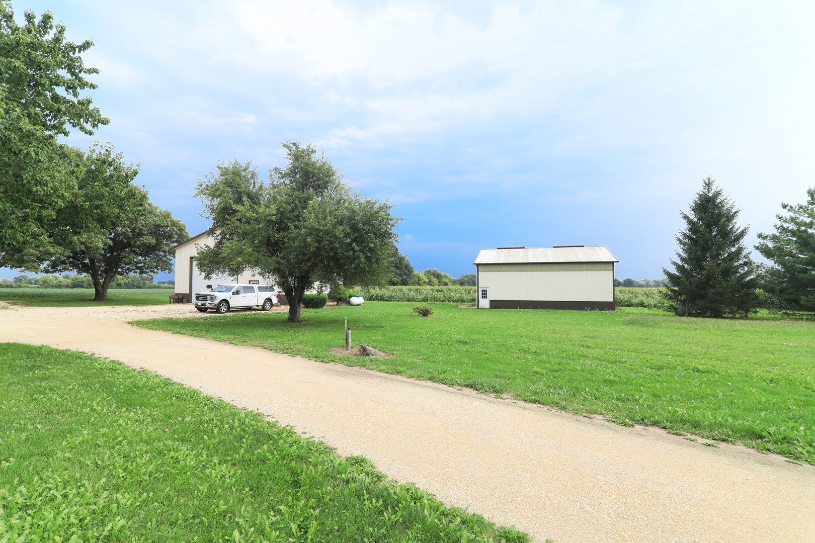 25811 Dunham Road Property Photo 5