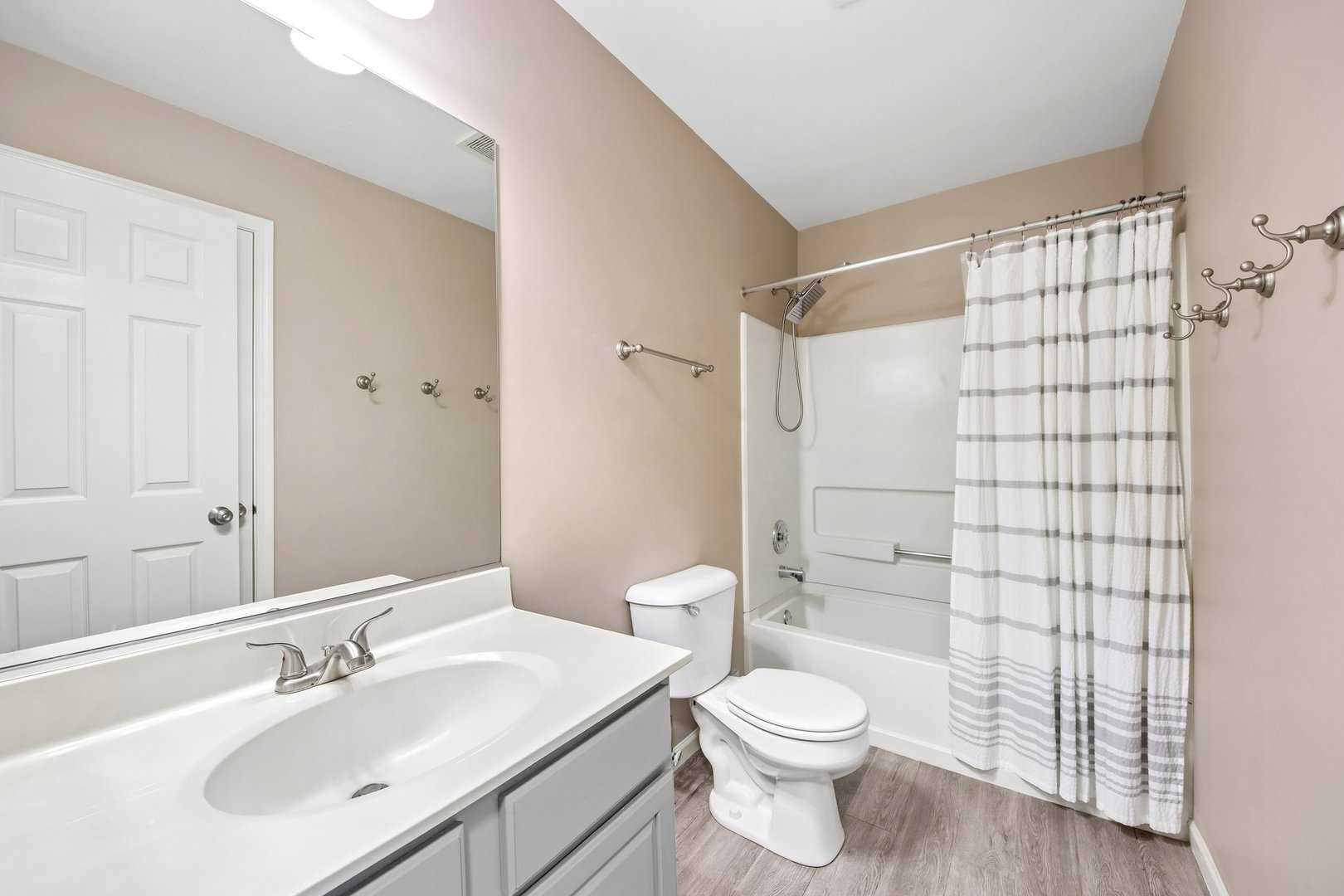 49 Monarch Drive Property Photo 17