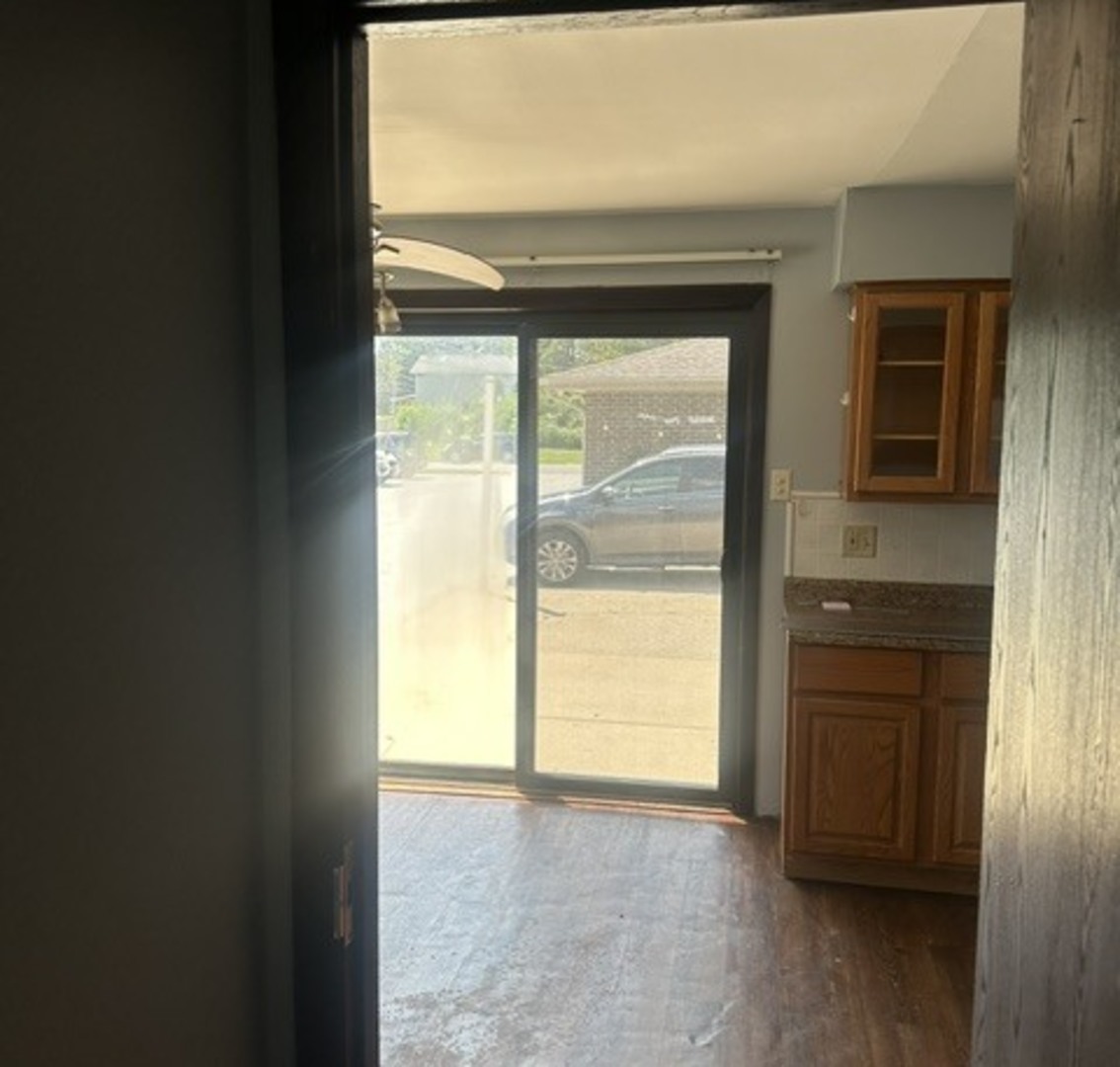 14833 Kilpatrick Avenue 1e Property Photo 9