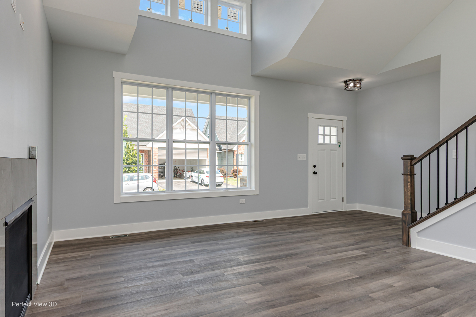 2080 Waters Edge Drive Property Photo 4