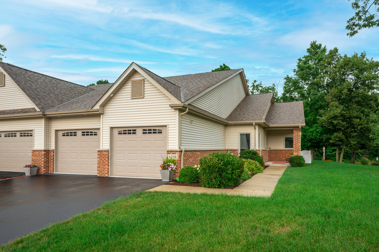 6294 Parks Edge Drive Property Photo 1