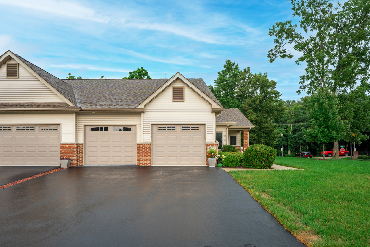 6294 Parks Edge Drive Property Photo 2