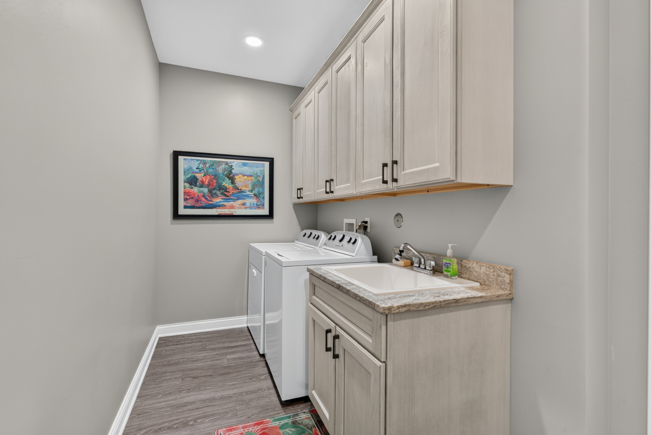 6294 Parks Edge Drive Property Photo 21