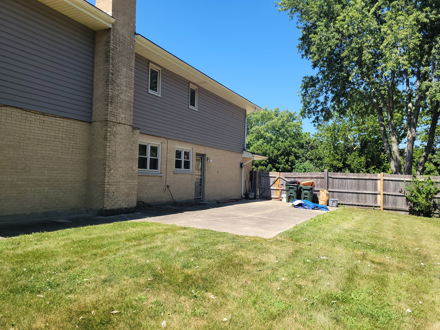 425 S Arlington Heights Road Property Photo 3