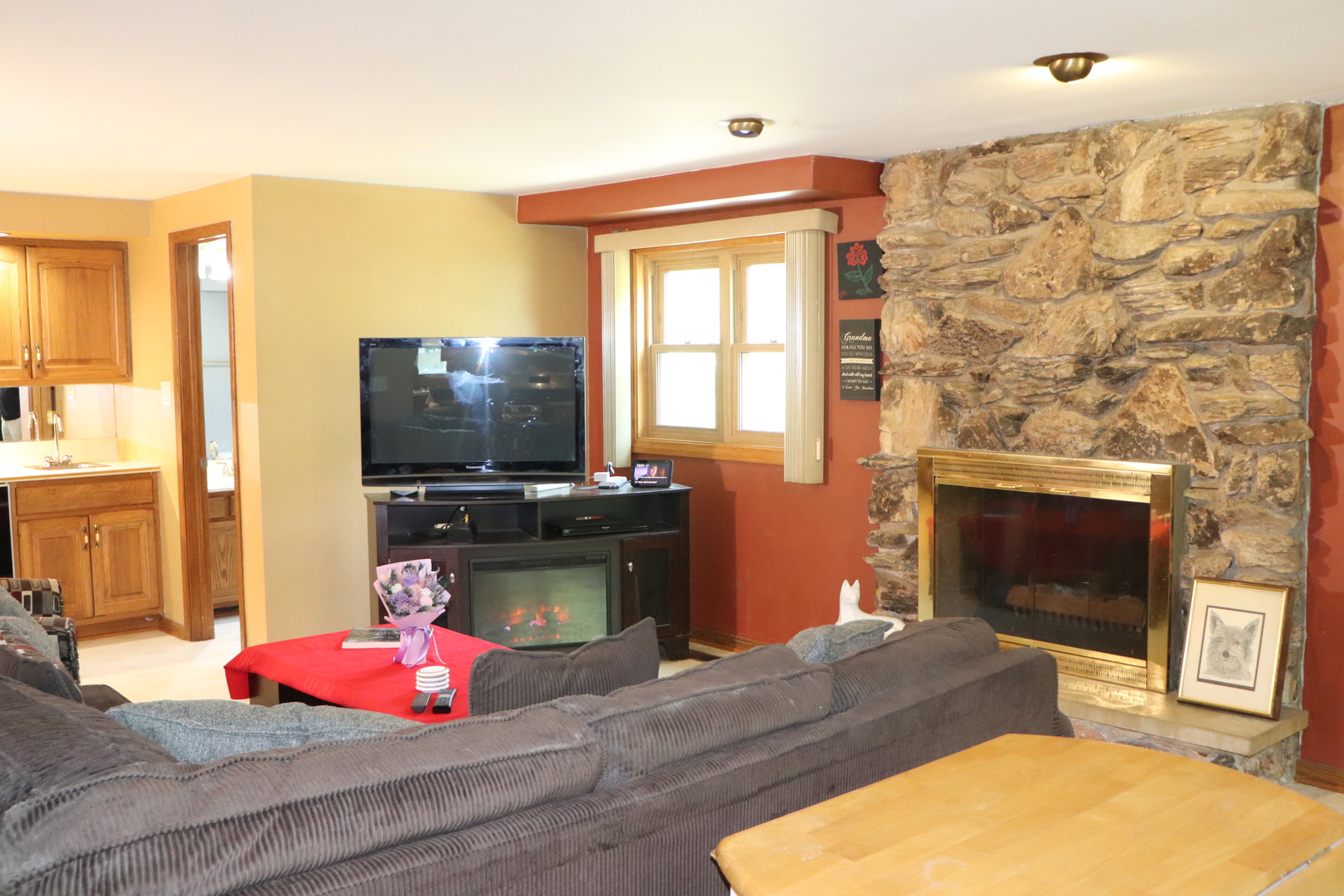 425 S Arlington Heights Road Property Photo 9
