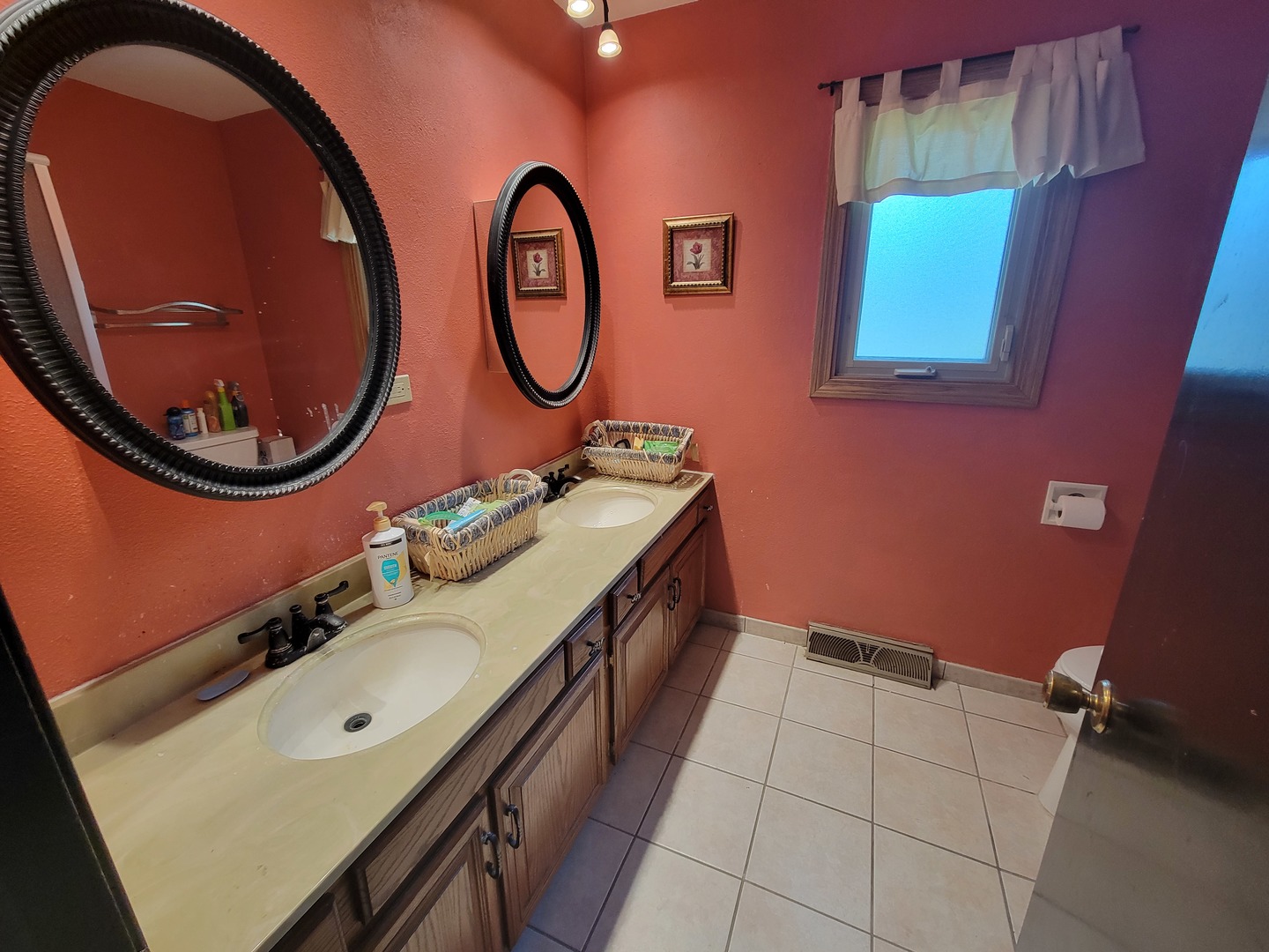 425 S Arlington Heights Road Property Photo 20