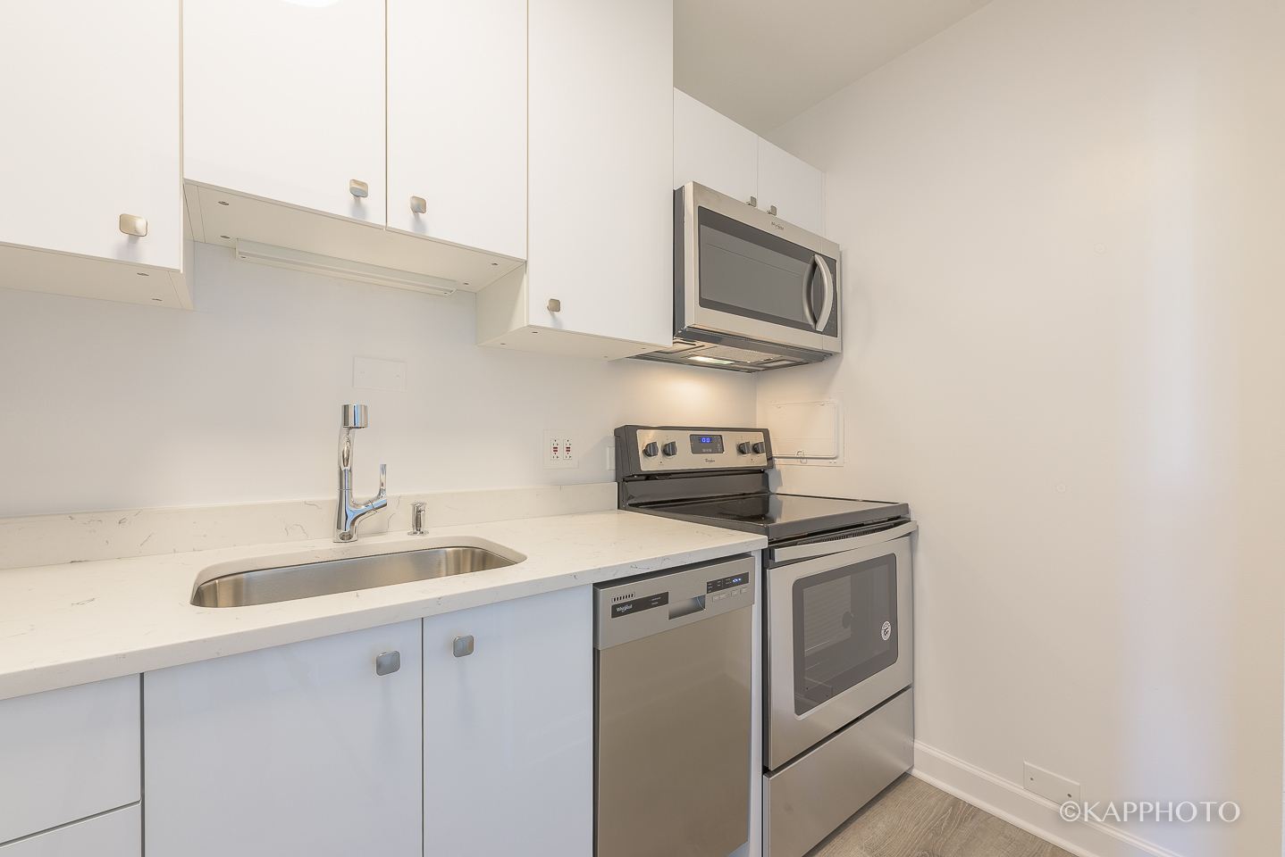 3600 N Lake Shore Drive 1216 Property Photo 13