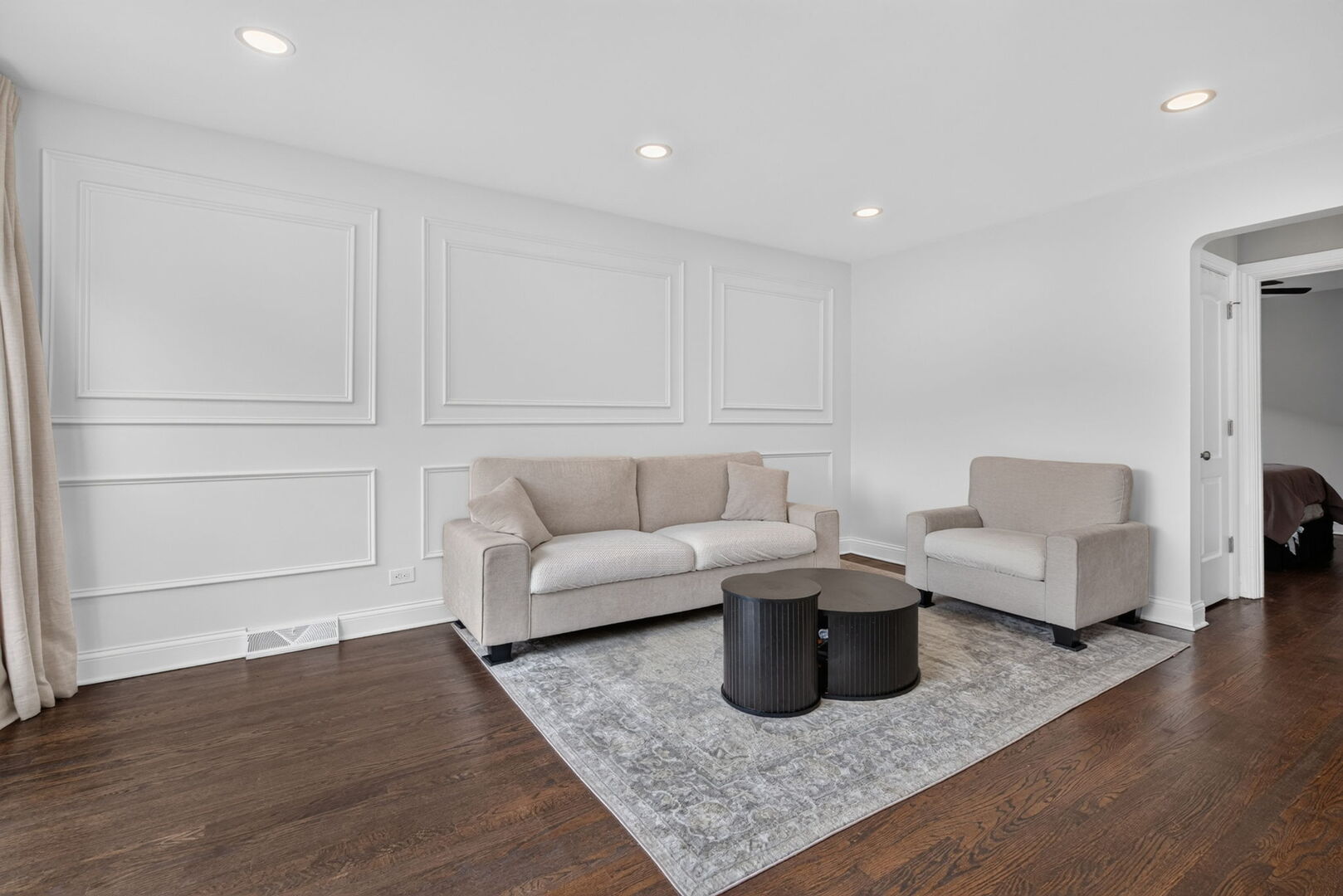 11120 S Albany Avenue Property Photo 4