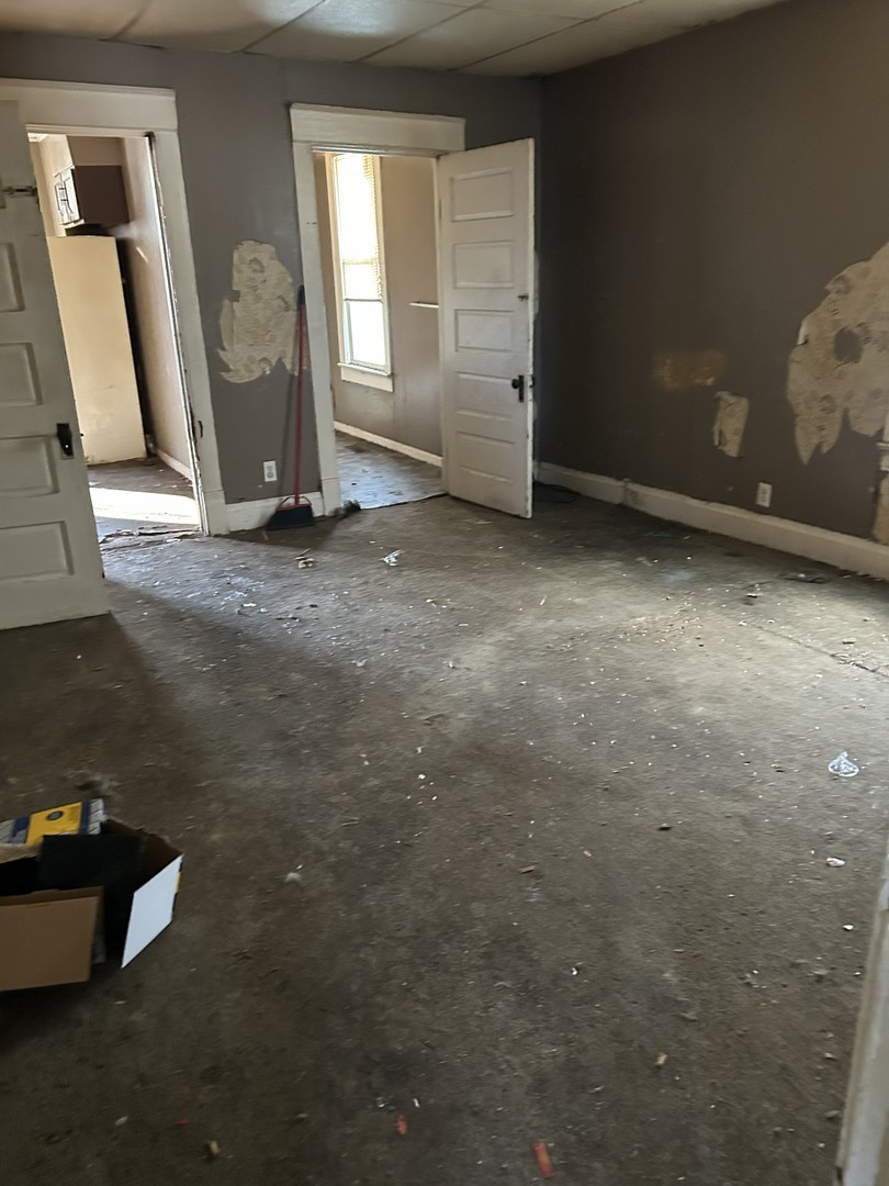 1619 S Faraday Avenue Property Photo 9