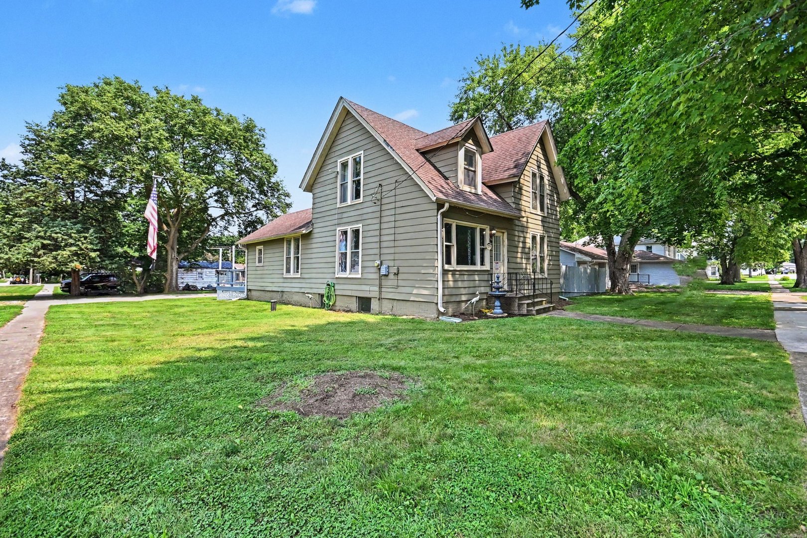 330 Pleasant Street Property Photo 1