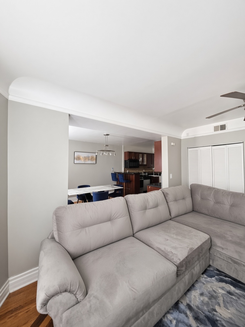 50 N Menard Avenue A2 Property Photo 3