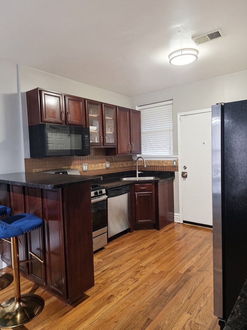 50 N Menard Avenue A2 Property Photo 5
