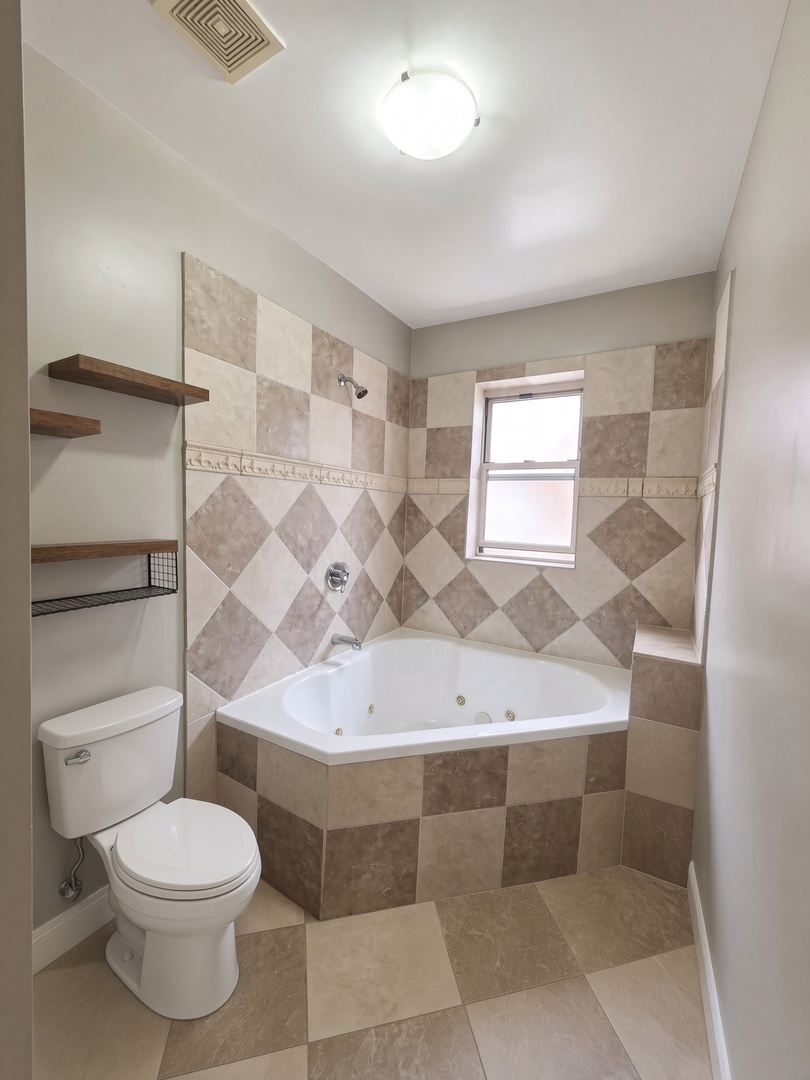 50 N Menard Avenue A2 Property Photo 9