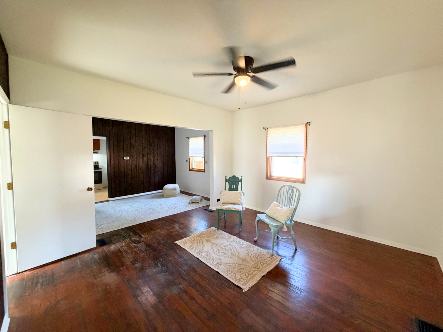 2010 Elm Street Property Photo 3