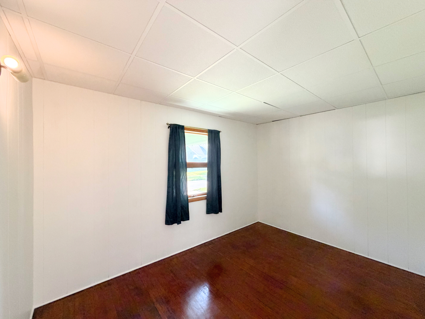 2010 Elm Street Property Photo 15