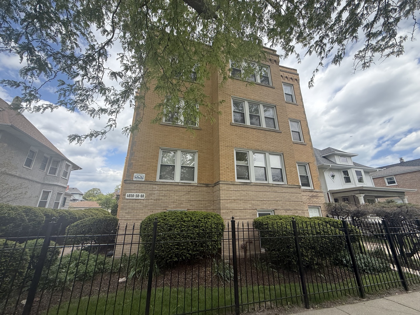 4856 W WARNER Avenue 2N Property Photo 1