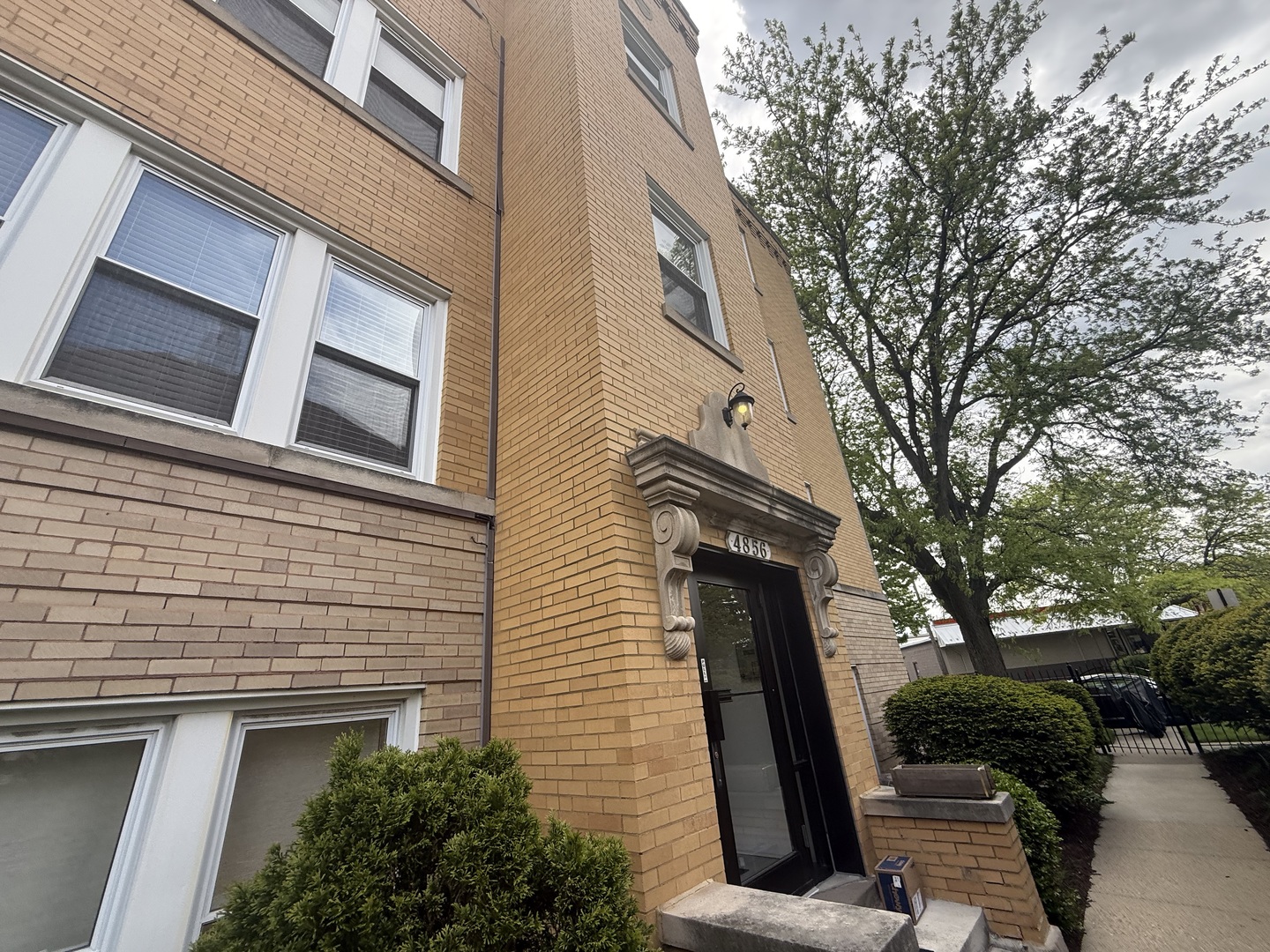 4856 W Warner Avenue 2n Property Photo 3