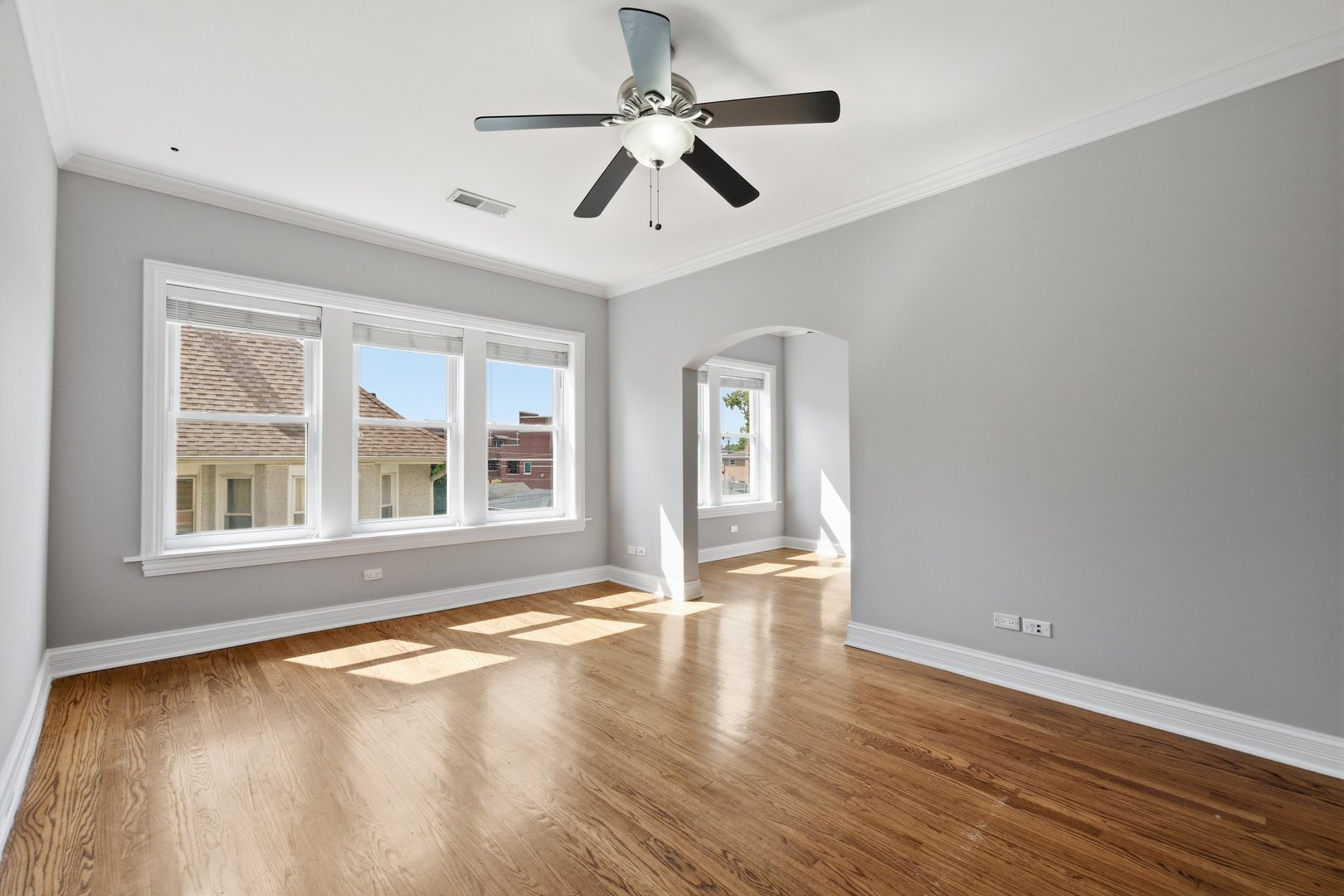 4856 W Warner Avenue 2n Property Photo 4