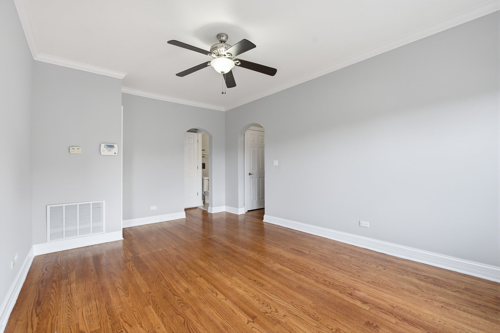 4856 W Warner Avenue 2n Property Photo 5