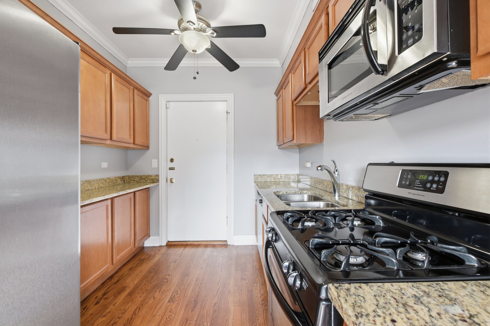 4856 W Warner Avenue 2n Property Photo 10