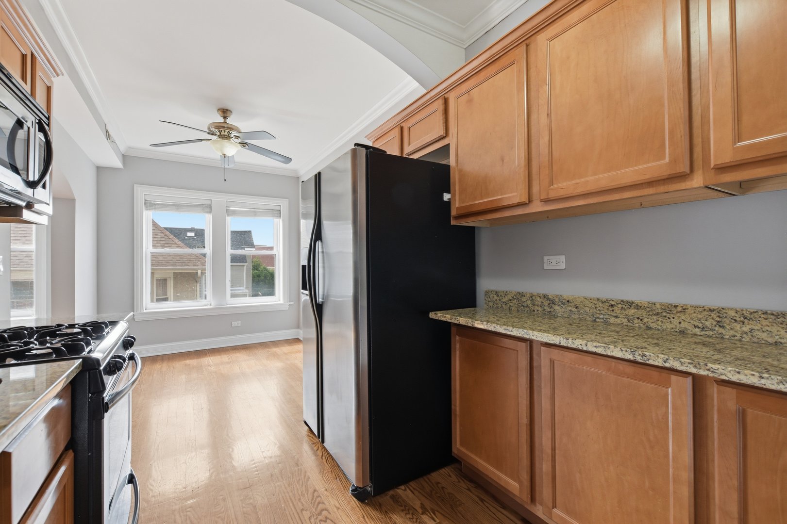 4856 W Warner Avenue 2n Property Photo 13