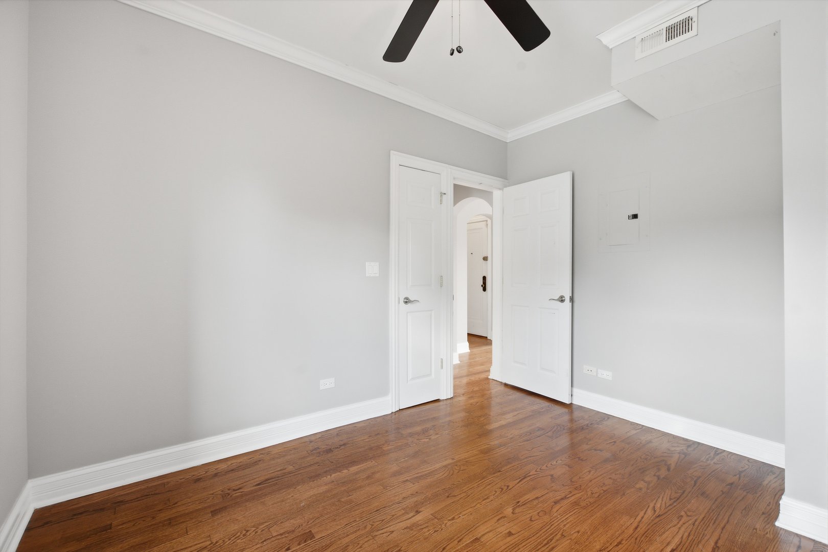 4856 W Warner Avenue 2n Property Photo 15