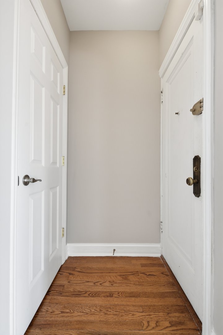 4856 W Warner Avenue 2n Property Photo 19