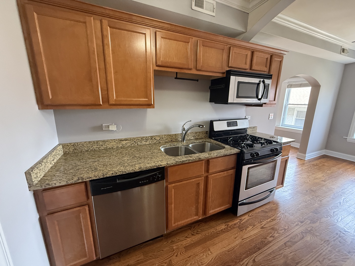 4856 W Warner Avenue 2n Property Photo 24