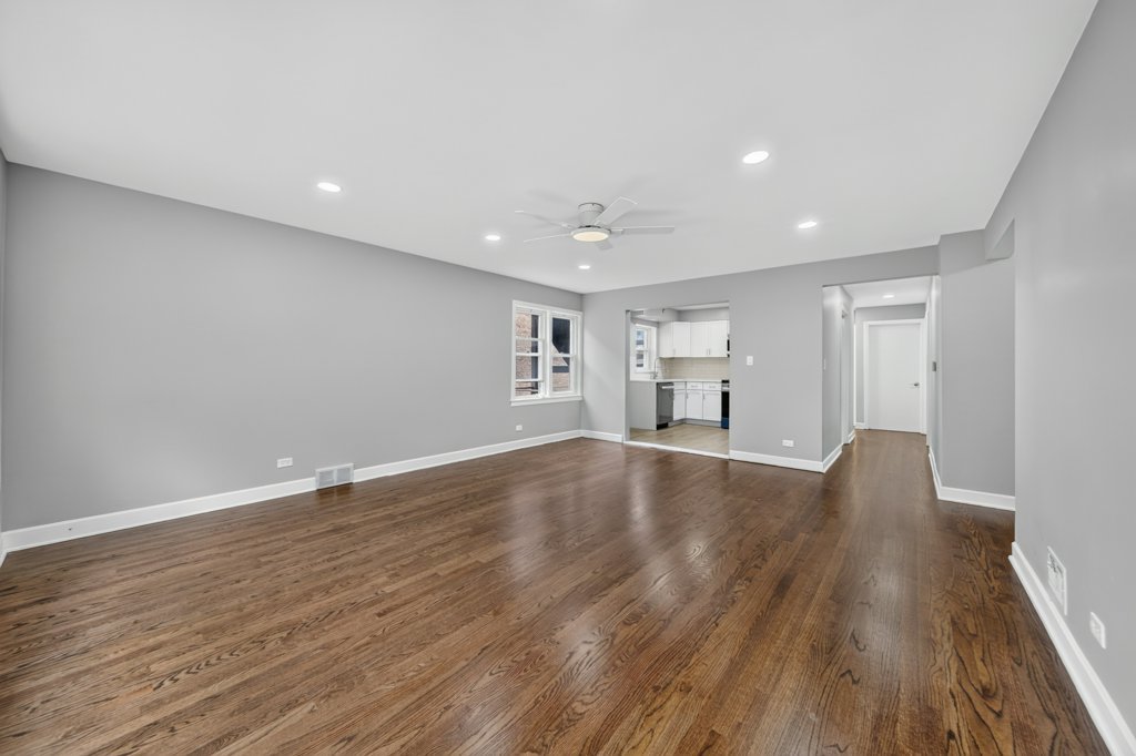 8152 Knox Avenue Property Photo 6